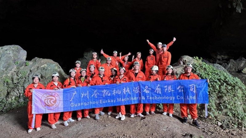 Visszhangok a barlang mélyéről: Kölcsönös találkozás a természettel és a csapat tagjaival